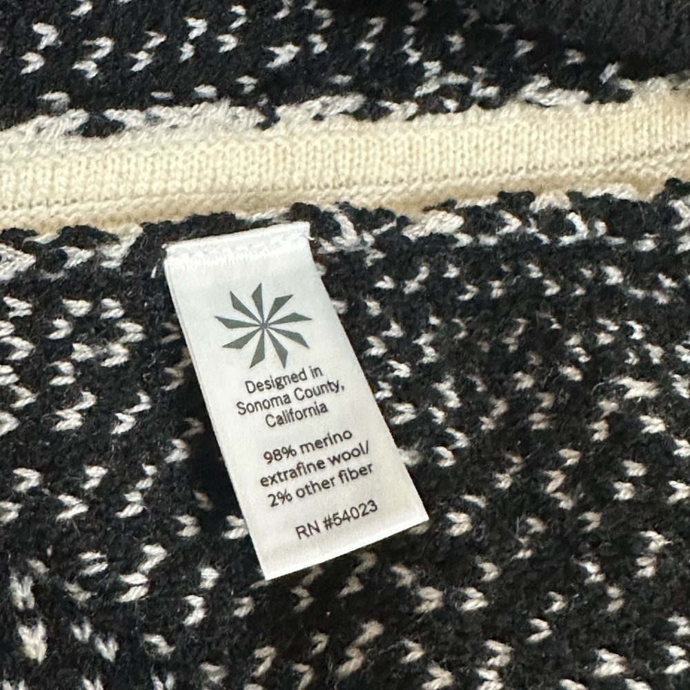 Athleta Merino Wool Colorblock Turtleneck Sweater – Black & Cream, Size M - Picture 5 of 6